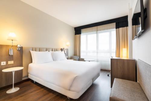 Double Room,1272983149:JPEG